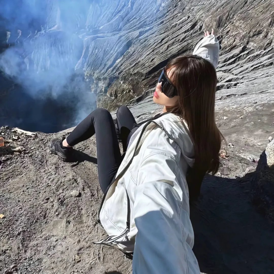 女孩的钓鱼慢活